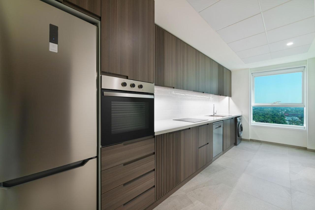 Appartamento Maison Privee - Millennium Executive Tower Dubai Esterno foto