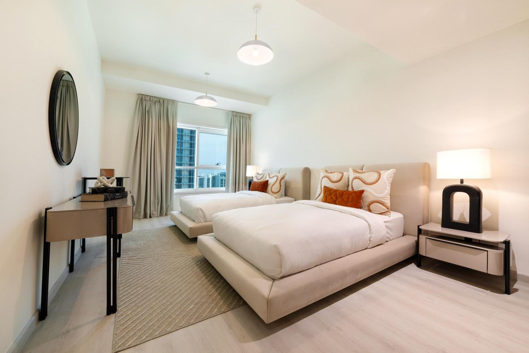Appartamento Maison Privee - Millennium Executive Tower Dubai Esterno foto