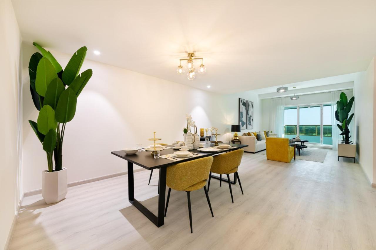 Appartamento Maison Privee - Millennium Executive Tower Dubai Esterno foto