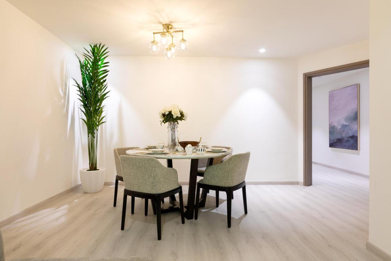 Appartamento Maison Privee - Millennium Executive Tower Dubai Esterno foto