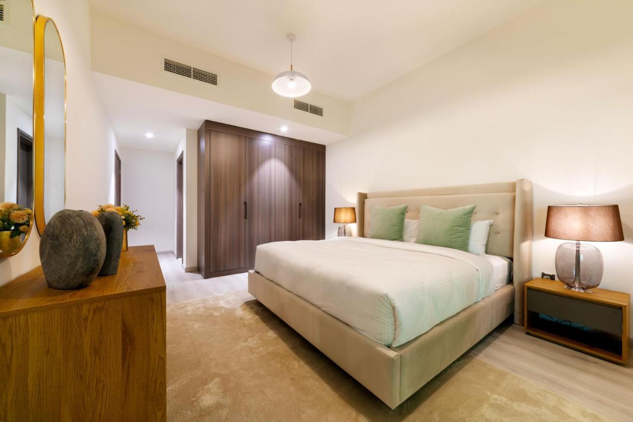 Appartamento Maison Privee - Millennium Executive Tower Dubai Esterno foto