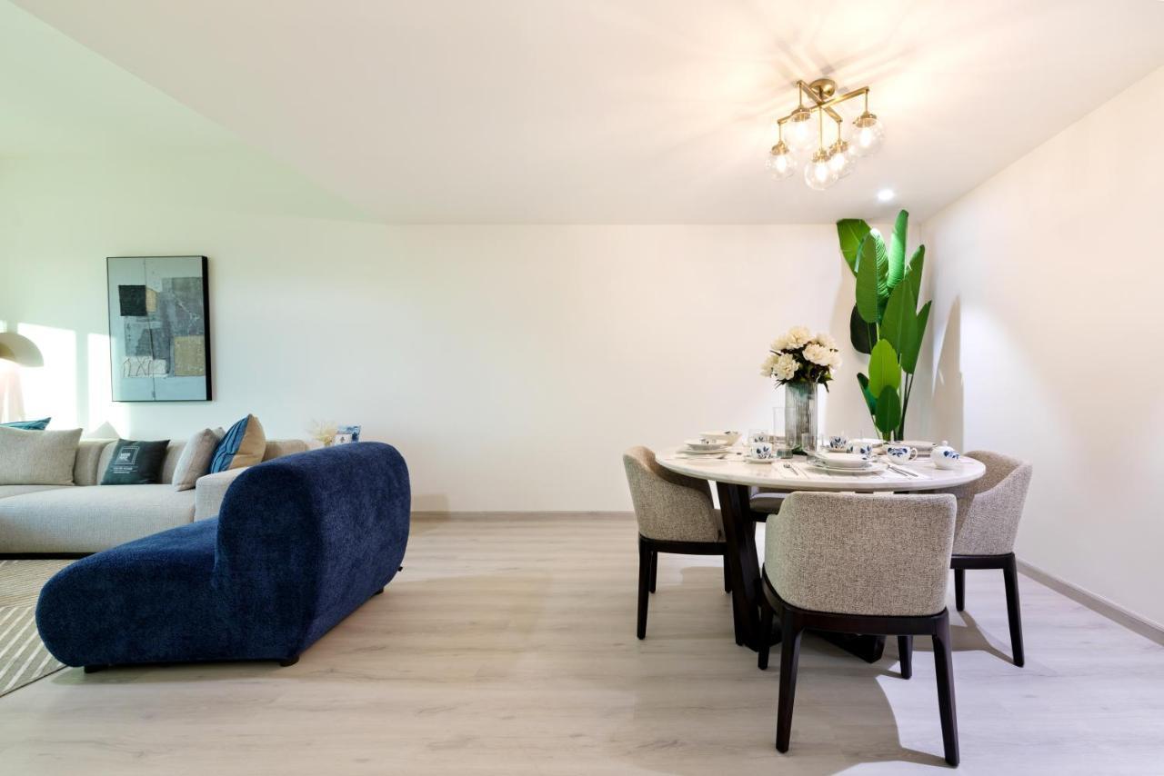 Appartamento Maison Privee - Millennium Executive Tower Dubai Esterno foto