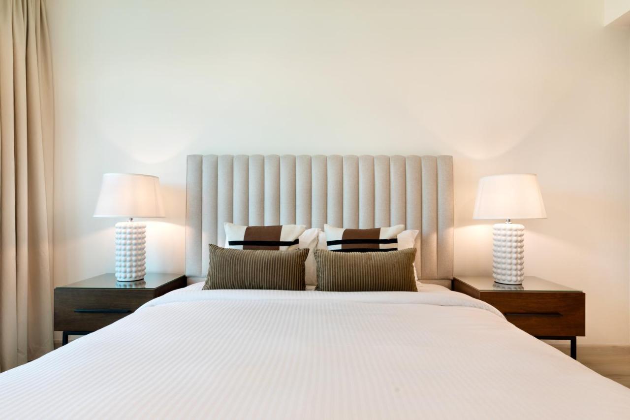 Appartamento Maison Privee - Millennium Executive Tower Dubai Esterno foto